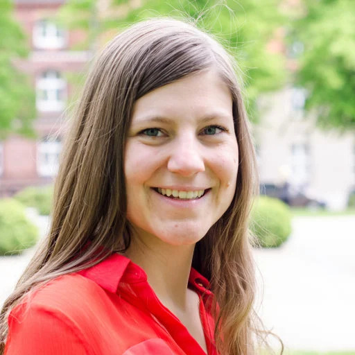Dr. Anja Menzel